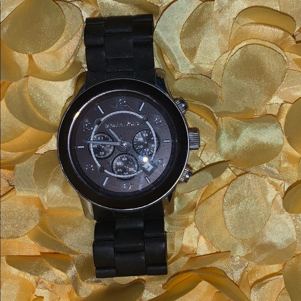 Michael Kors watch. MK8129